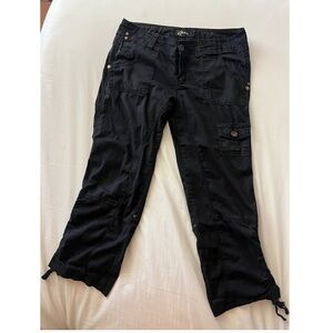 Black Guess Ankle Pants